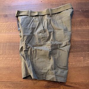 Weatherproof Olive Green Men's Cargo Shorts ripstop
